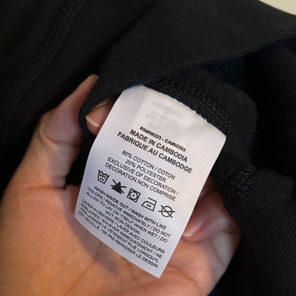 Nike Men's Black Crewneck Sweater with Stitched Logo, Size M, Preowned EUC - Picture 4 of 6